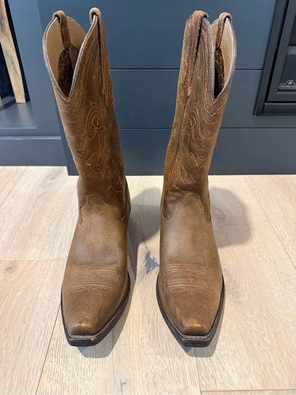 Ariat Tan Brown Leather Embroidered Cowboy Boots
